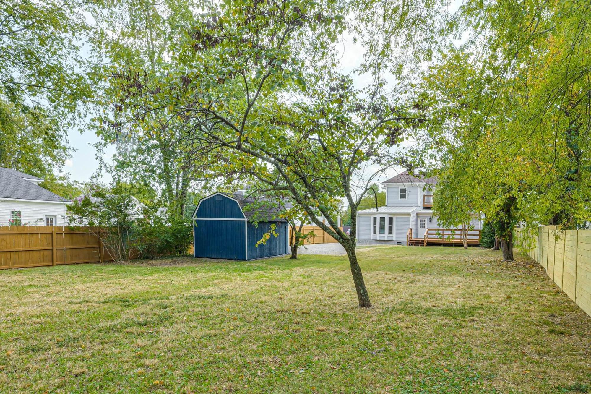 Villa Lebanon Retreat Decks, Fire Pit And Yard Exterior foto